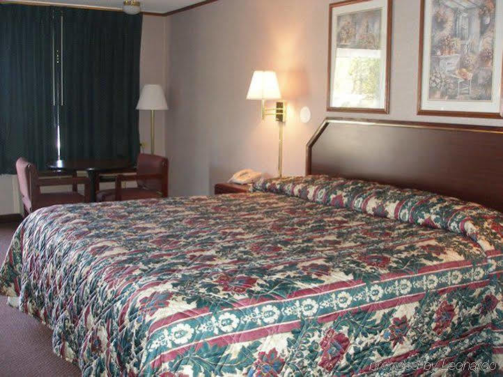 Red Carpet Inn Greensboro Εξωτερικό φωτογραφία